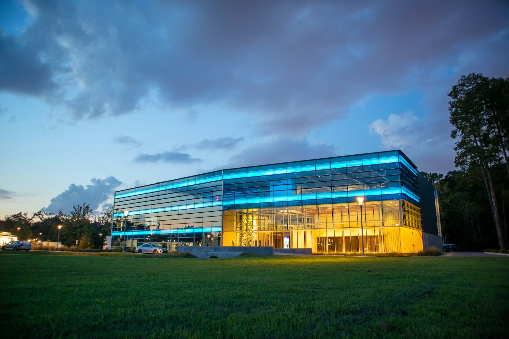 Lanternworks Flex — 22 Harbor Commerce Drive, Elizabeth